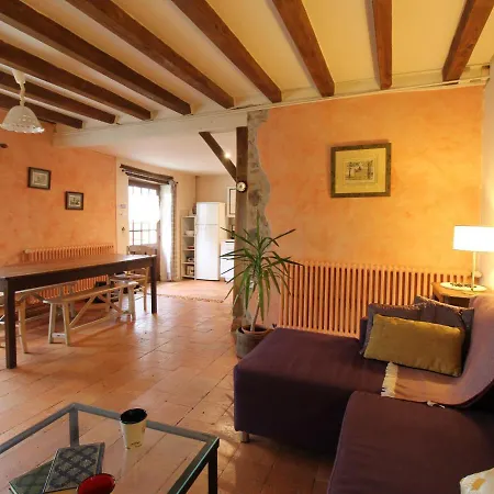 Jolie Maison En Pierre Avec Jardin Privatif, Proche De La Loire Et Des Châteaux, Animaux Bienvenus - Fr-1-622-23 Hébergement de vacances